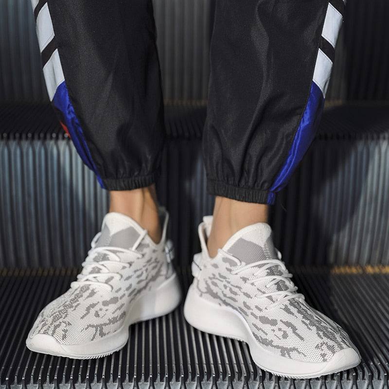 men casual sports